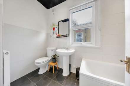 Clementina Road, Leyton, E10, Image 14