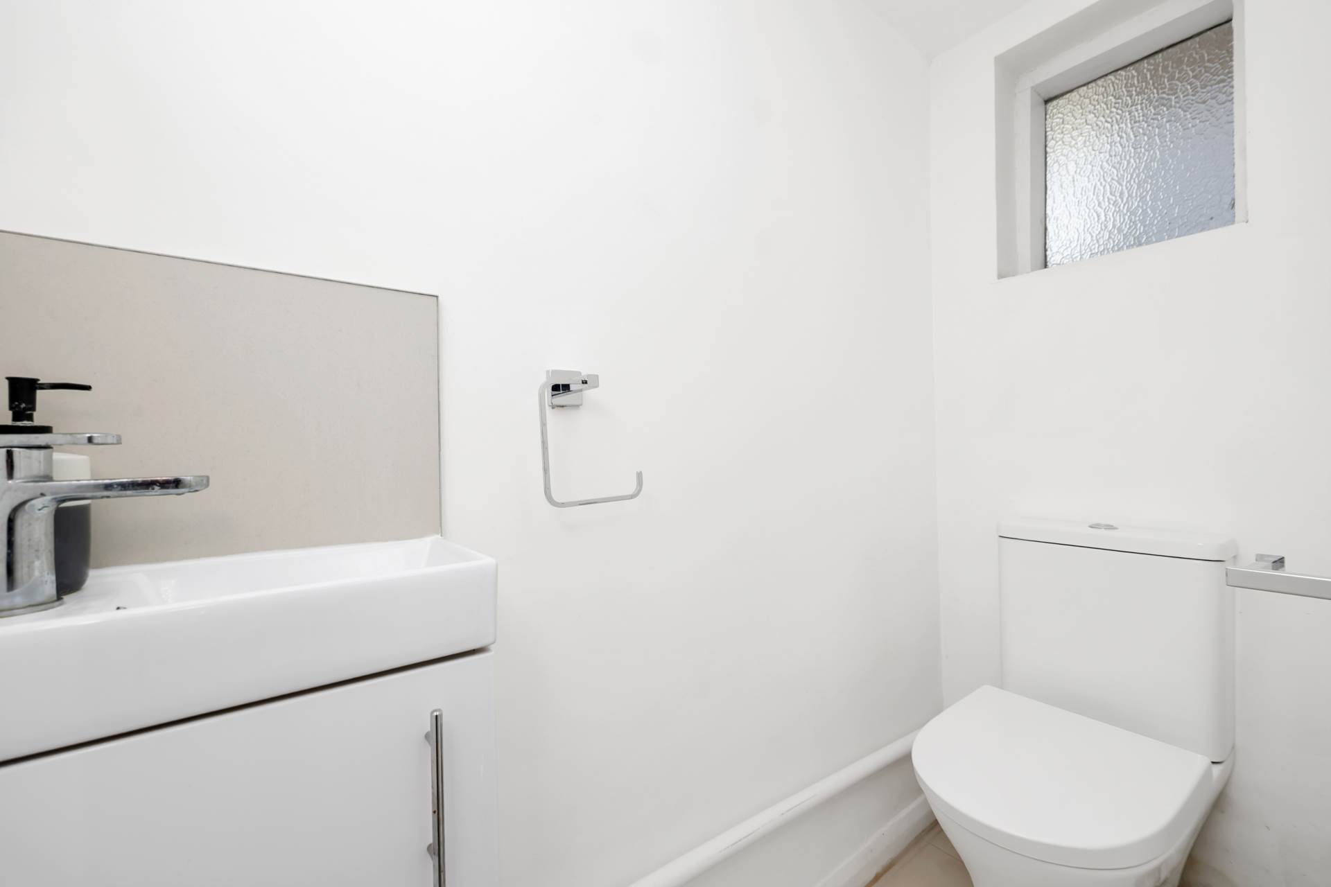 Thornhill Road, Leyton, E10, Image 12