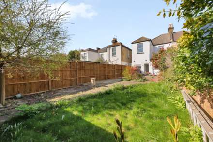 Thornhill Road, Leyton, E10, Image 15