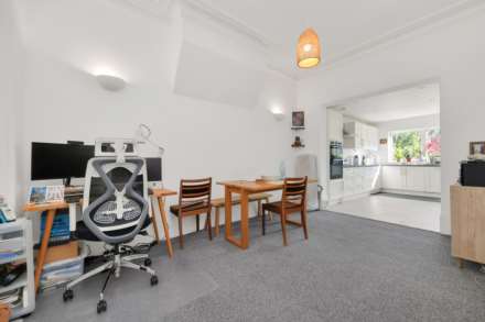 Thornhill Road, Leyton, E10, Image 5