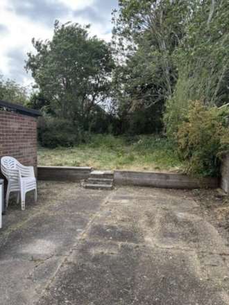 Blackmoor Road, Buckhurst Hill, IG9, Image 4