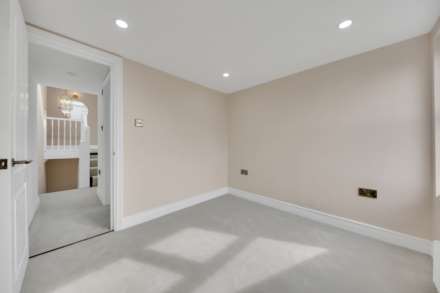 Langthorne Road, Leytonstone, E11, Image 30