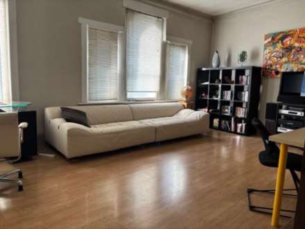 High Road, London, E10, Image 2