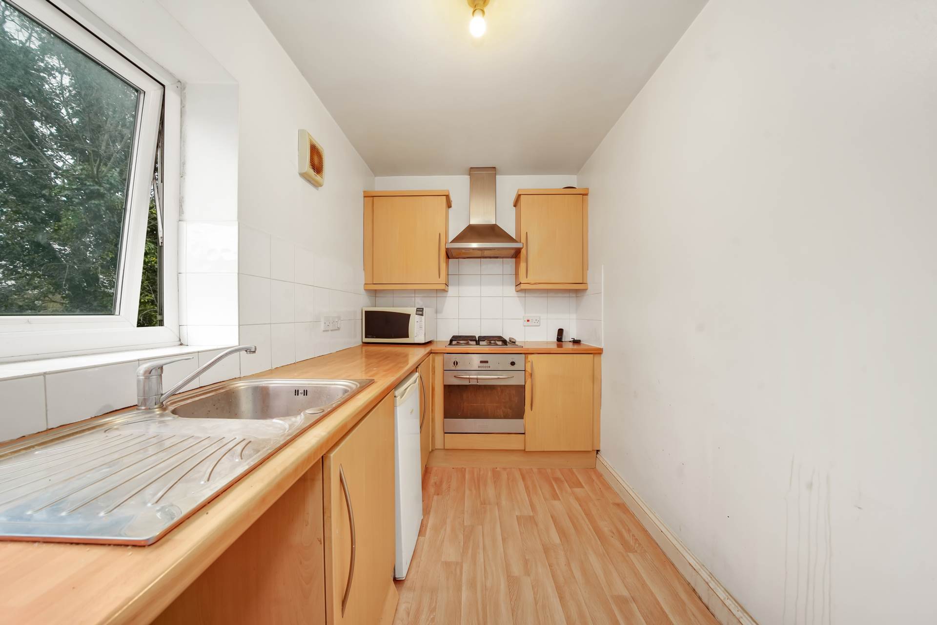 Grange Park Road, London, E10, Image 5