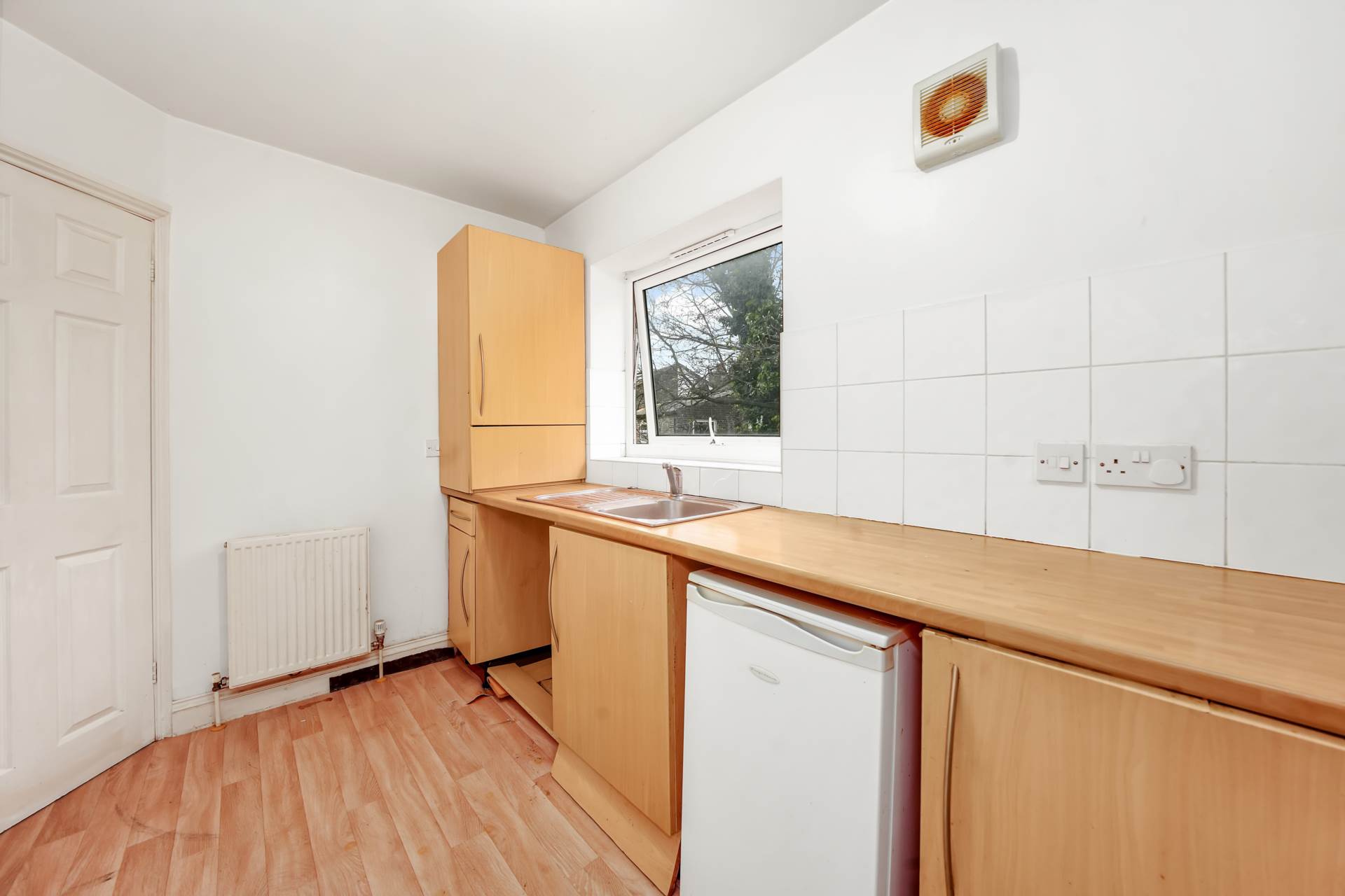 Grange Park Road, London, E10, Image 6