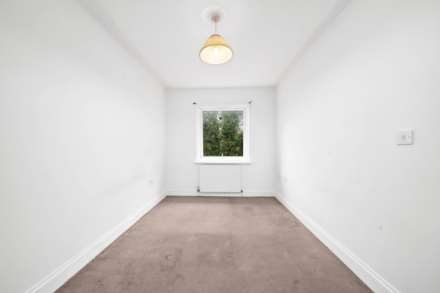 Grange Park Road, London, E10, Image 9