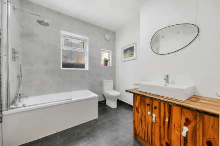 Clementina Road, Leyton, E10, Image 12