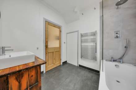 Clementina Road, Leyton, E10, Image 13