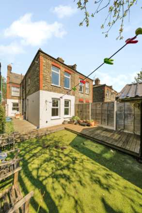 Clementina Road, Leyton, E10, Image 17