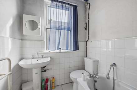 Chertesy Road, Leytonstone, E11, Image 11