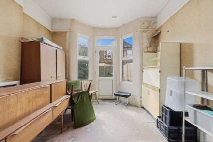 Chertesy Road, Leytonstone, E11, Image 14