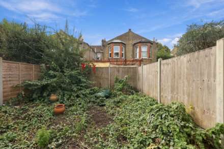 Chertesy Road, Leytonstone, E11, Image 15