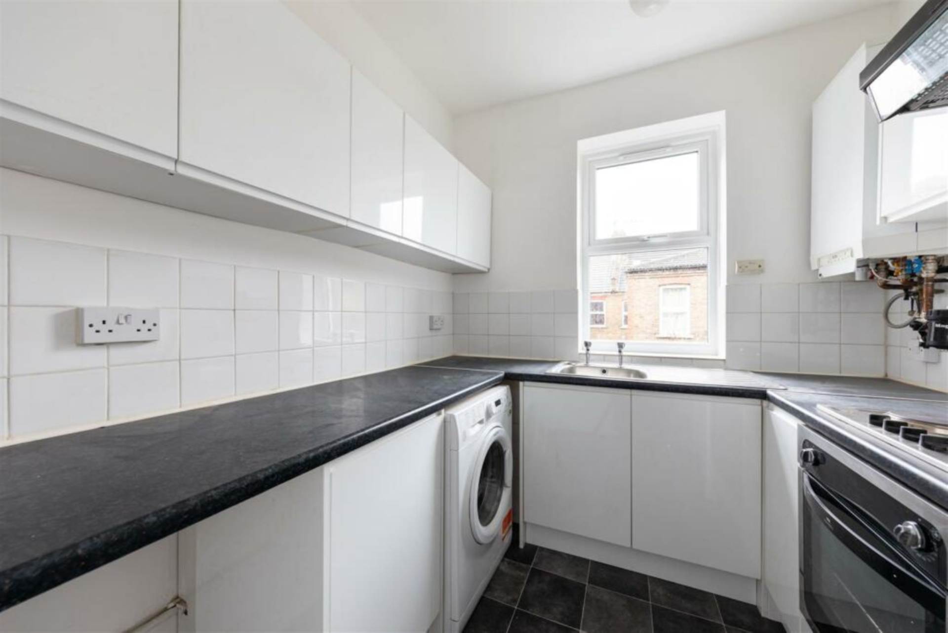 Seymour Road, London, Leyton, E10, Image 9