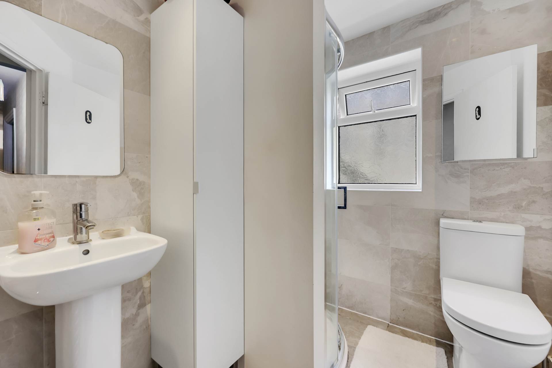 First Avenue, London, E17, Image 7