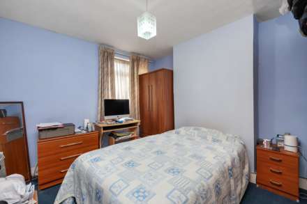 First Avenue, London, E17, Image 5