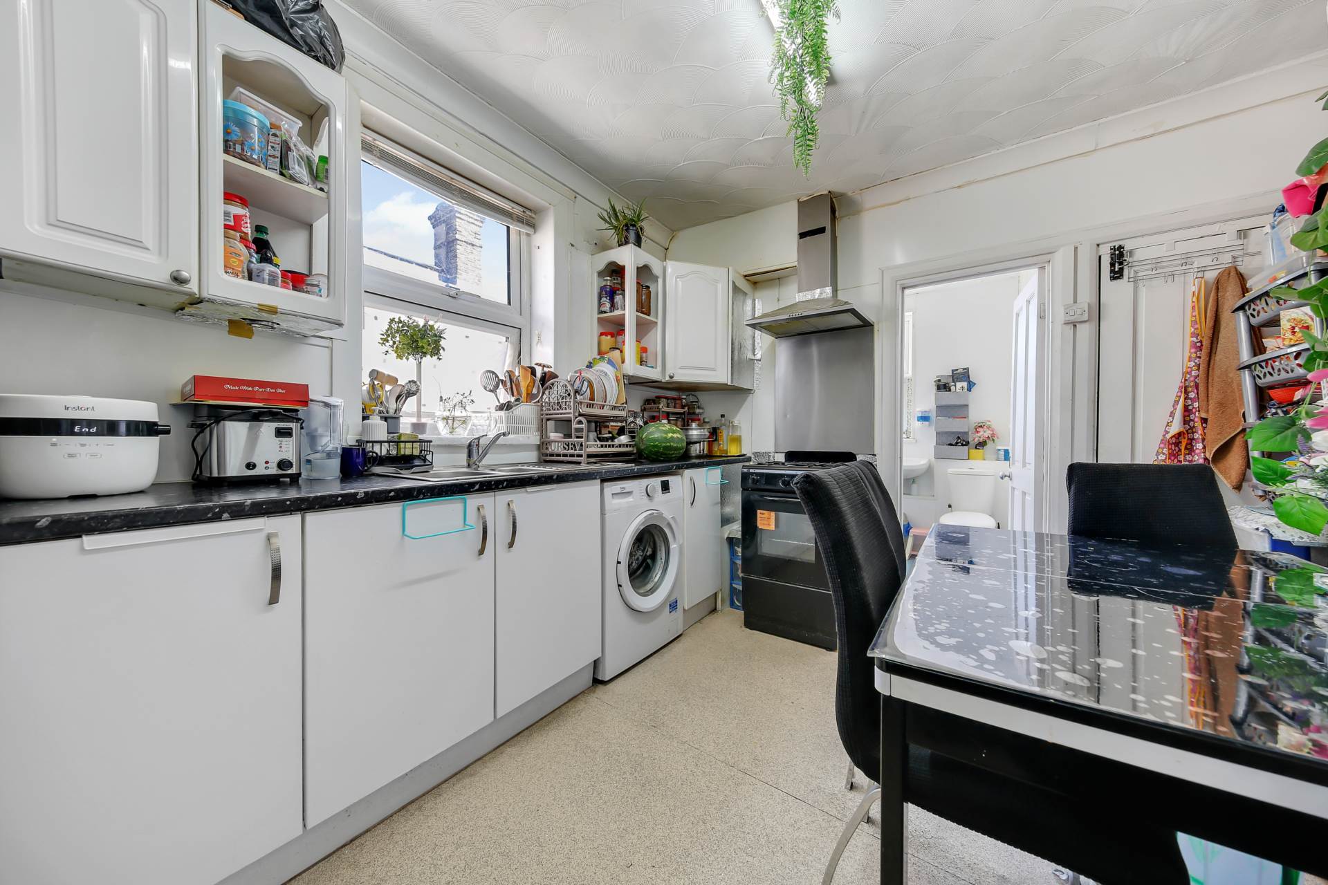 Strone Road, London, Image 2