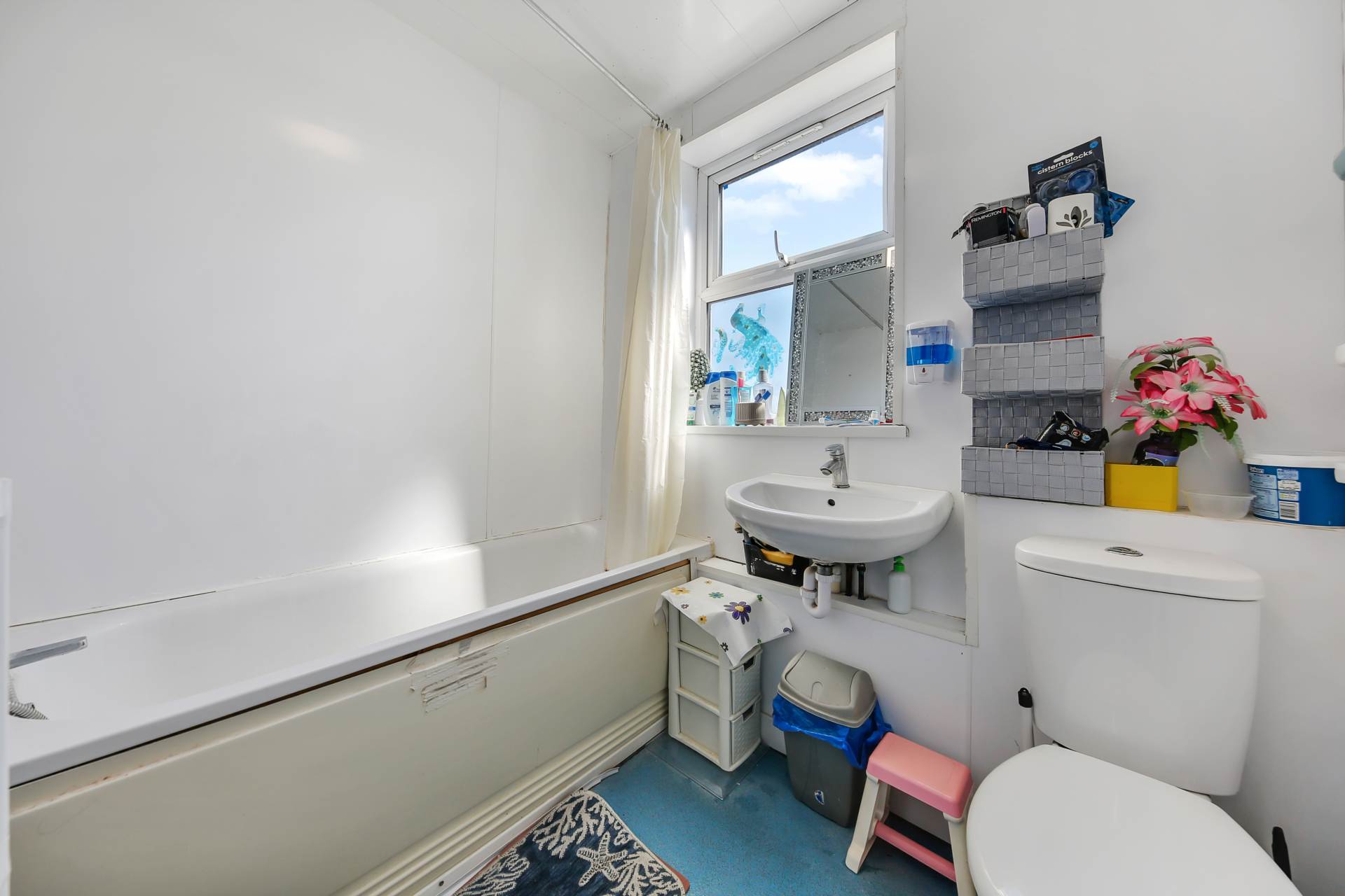 Strone Road, London, Image 4
