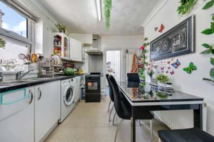 Strone Road, London, Image 3