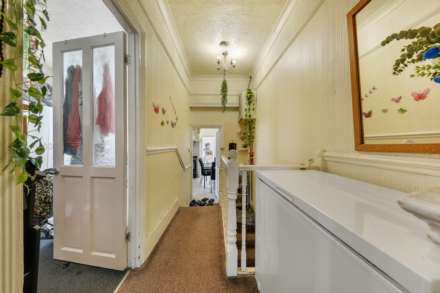 Strone Road, London, Image 7
