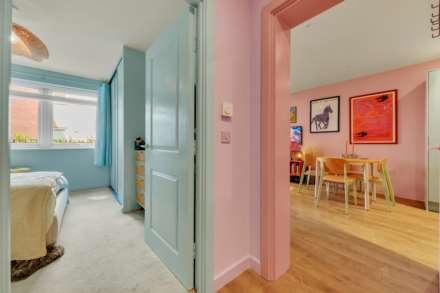 High Road, London, E10, Image 11
