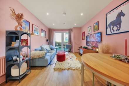 High Road, London, E10, Image 3