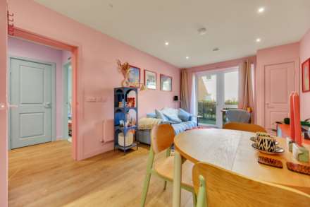 High Road, London, E10, Image 4