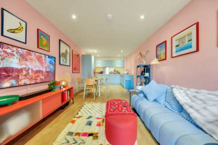 High Road, London, E10, Image 6