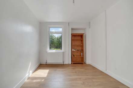 Park Road, Leyton, E10, Image 14