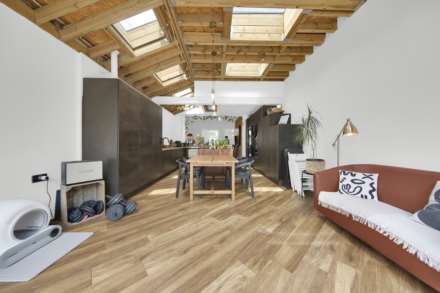 Chandos Road, London, E15, Image 10