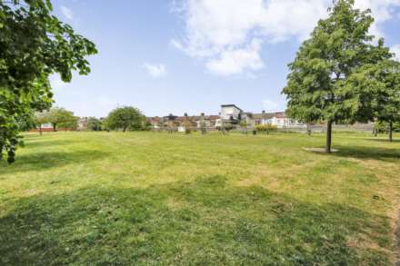Chandos Road, London, E15, Image 27