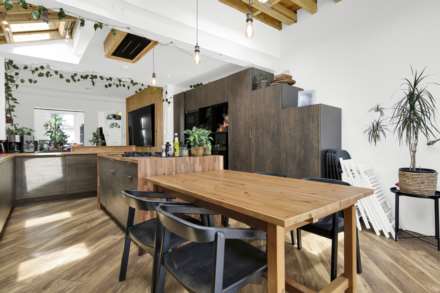 Chandos Road, London, E15, Image 8