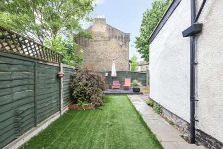 High Road Leyton, London, E15, Image 13