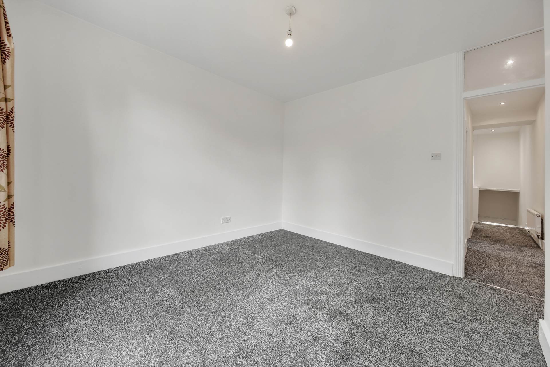 Kettlebaston Road, Leyton, E10, Image 15