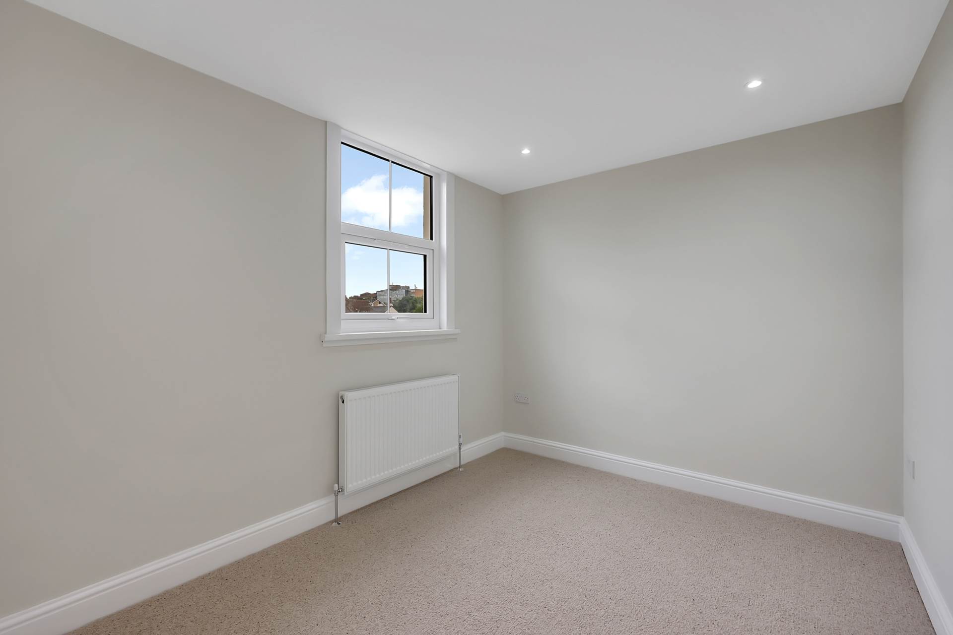 Fairlop Road, London, E11, Image 10