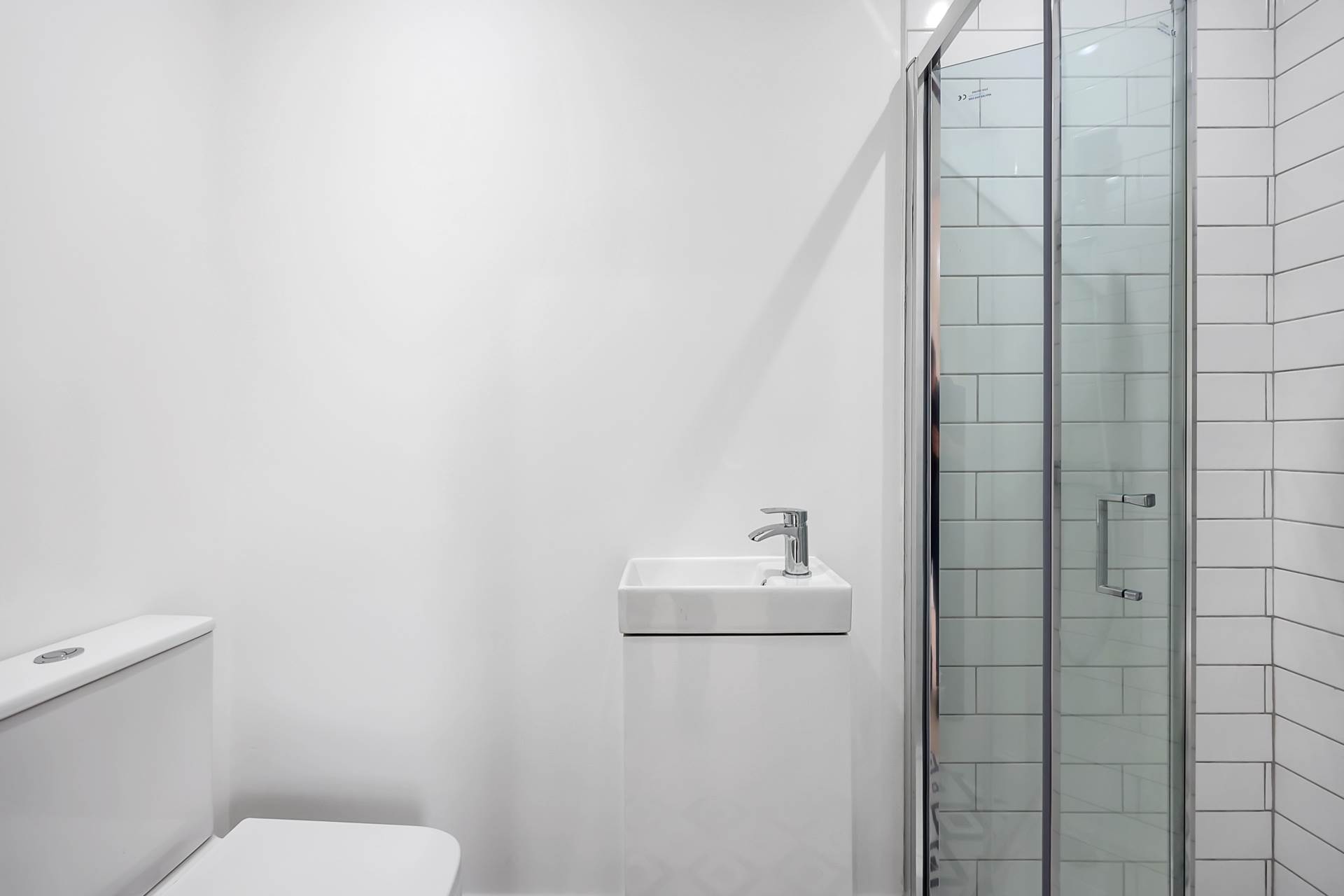 Fairlop Road, London, E11, Image 14