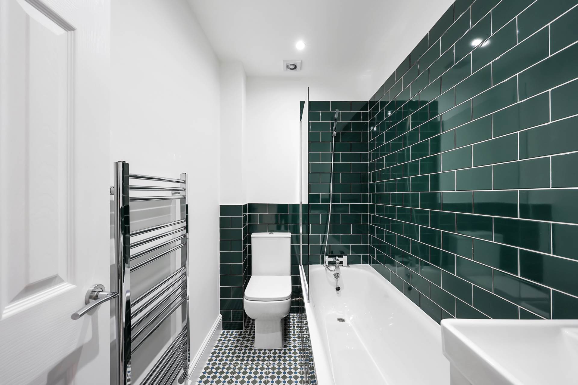 Fairlop Road, London, E11, Image 8