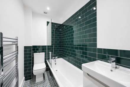 Fairlop Road, London, E11, Image 9