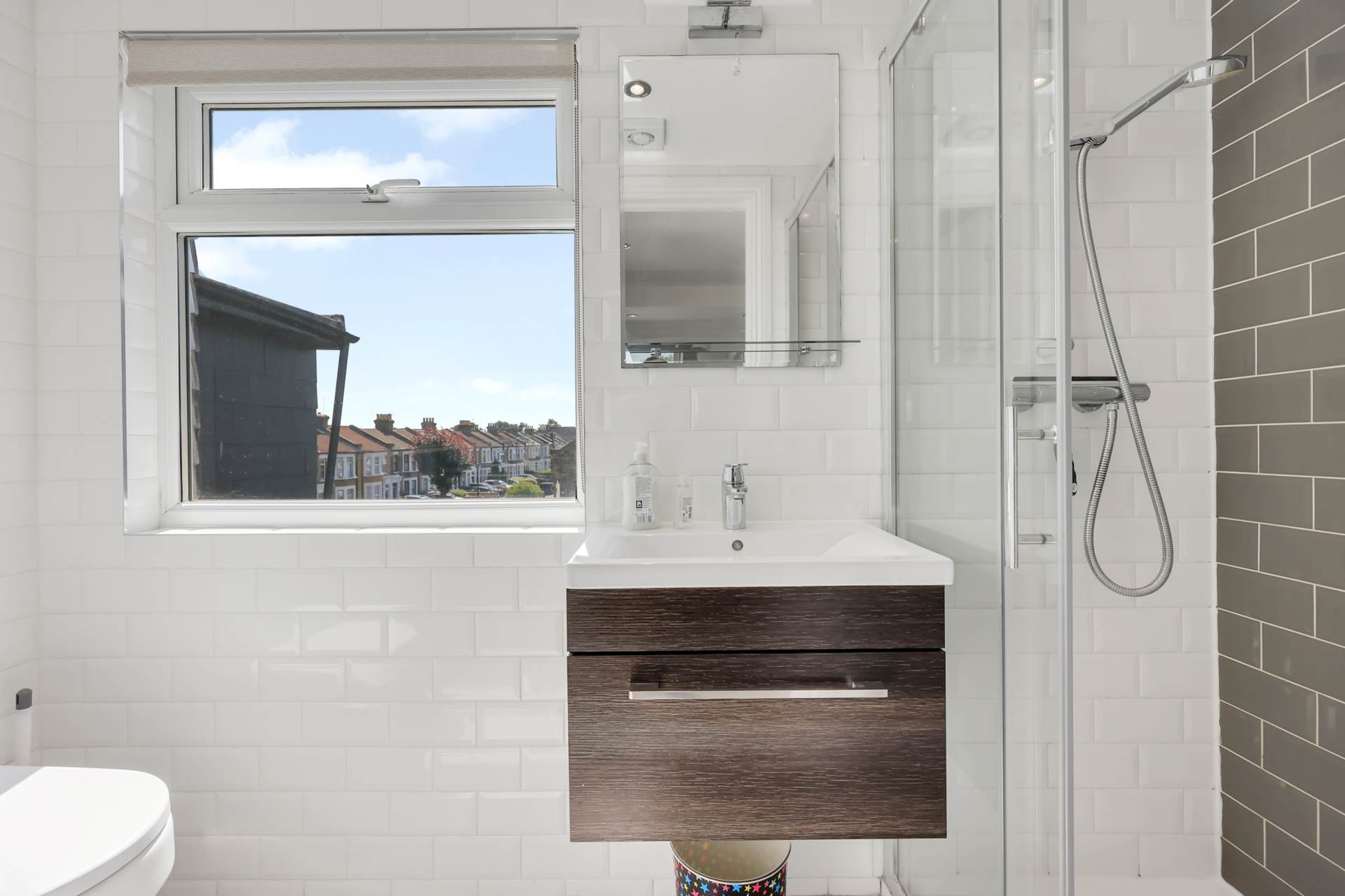 Capworth Street, Leyton, E10, Image 25