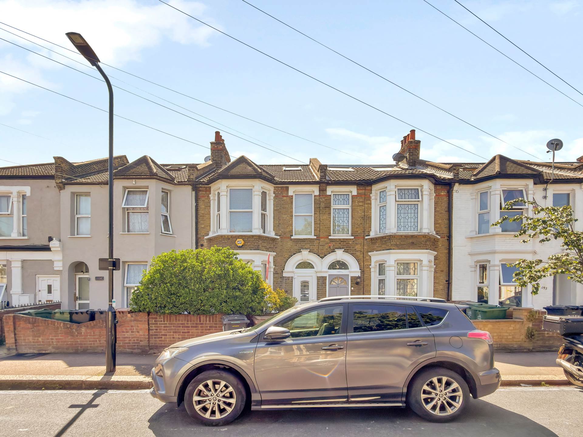 Capworth Street, Leyton, E10, Image 31