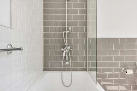 Capworth Street, Leyton, E10, Image 21