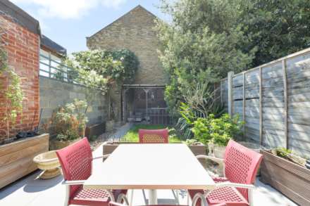 Capworth Street, Leyton, E10, Image 27