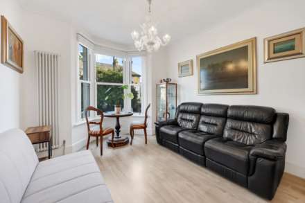 Capworth Street, Leyton, E10, Image 3