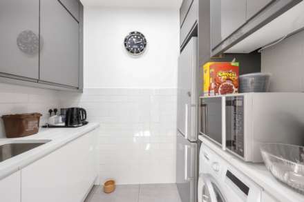 Capworth Street, Leyton, E10, Image 7