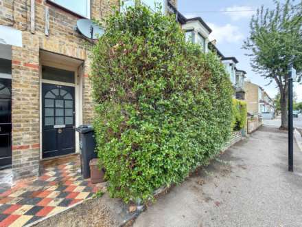 Springfield Road, Walthamstow, E17, Image 16