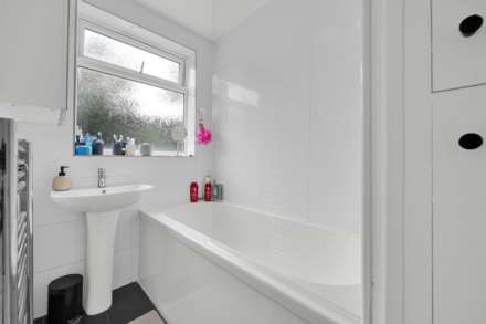 Cavendish Drive, Leytonstone, E11, Image 13