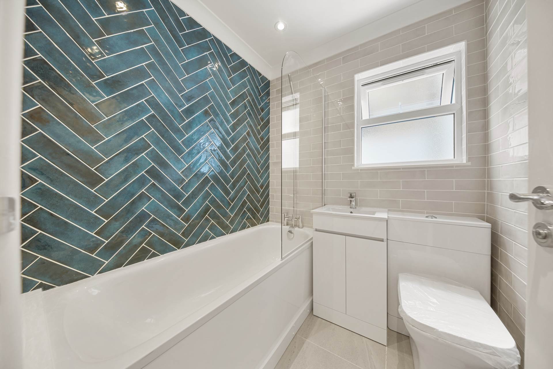 Woodhouse Road, Leytonstone, E11, Image 8