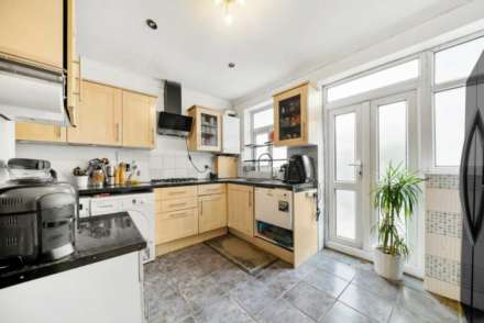 Sunnyside Road, London, Image 11