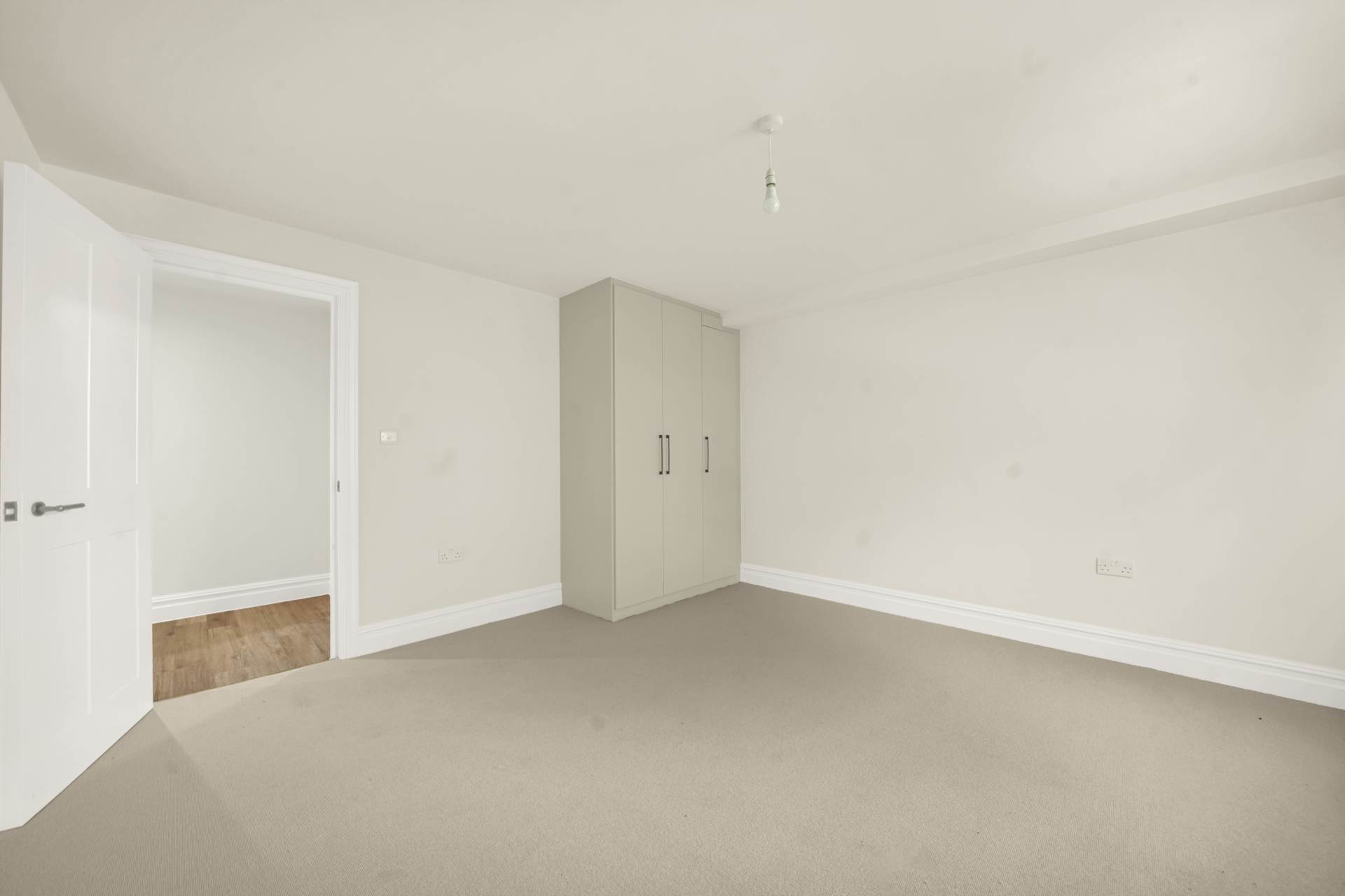 Bulwer Road, Leytonstone, E11, Image 15