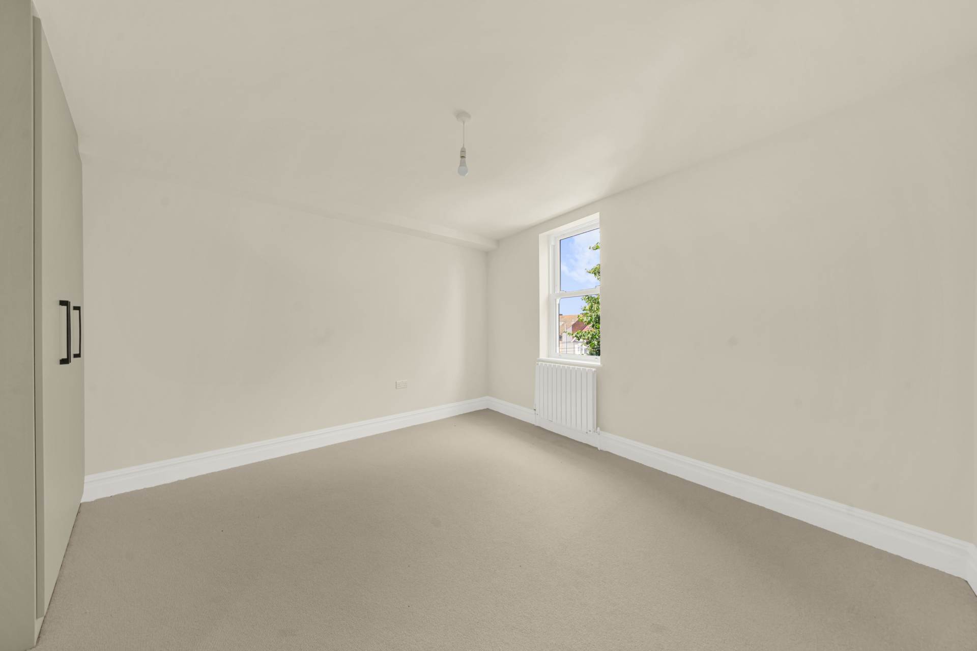 Bulwer Road, Leytonstone, E11, Image 16