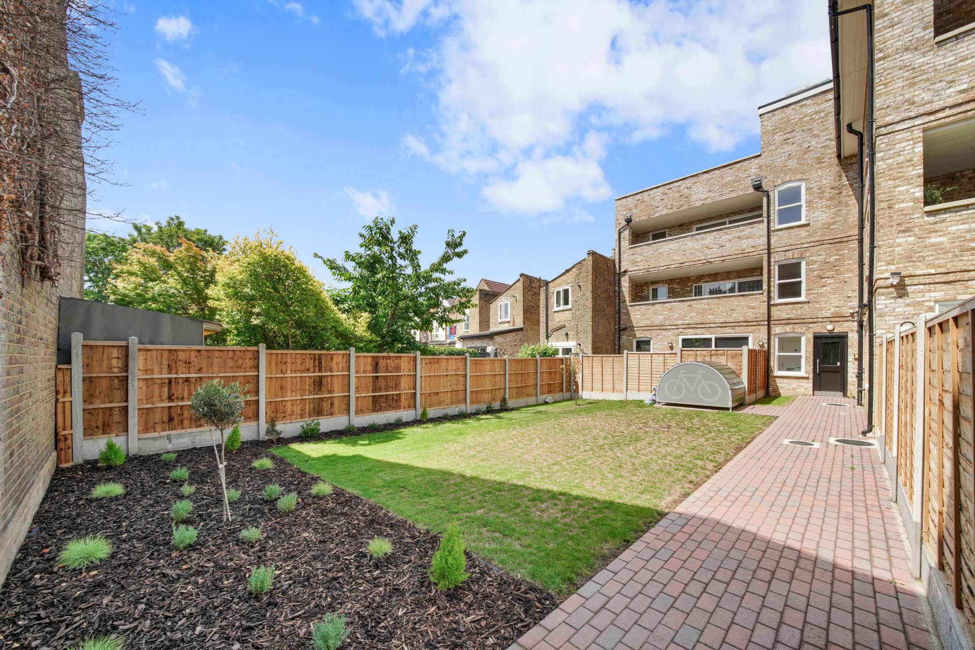 Bulwer Road, Leytonstone, E11, Image 3